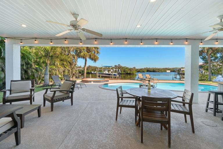 House North Naples