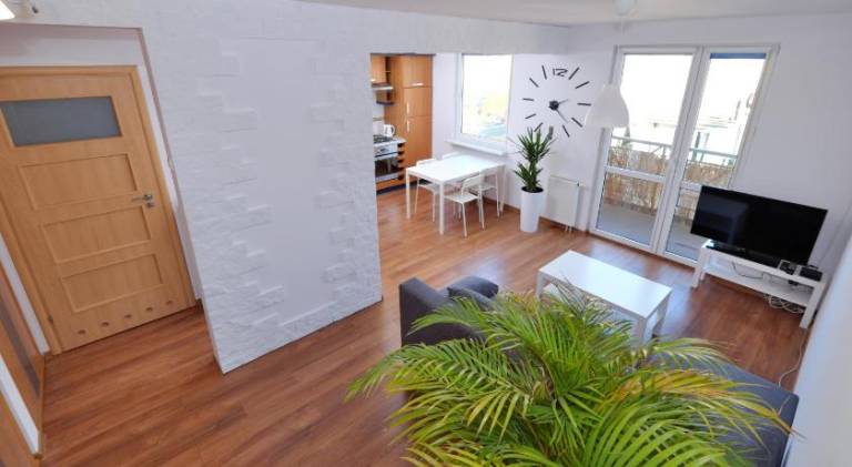 Rental apartment with 2 rooms for 6 persons in Opole