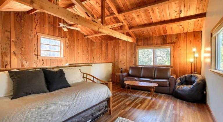 Beautiful vacation home | Pet-friendly — photo 2