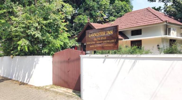 Lannister Inn