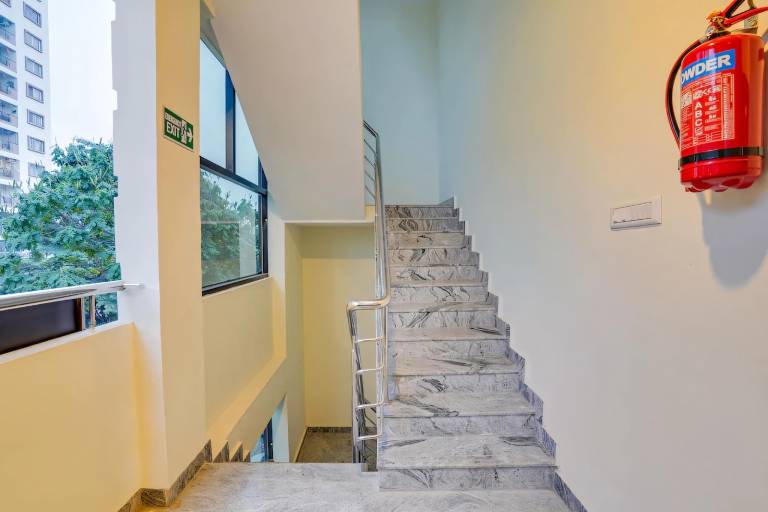 RG Suites HSR — photo 4