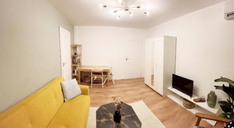 Lola’s apartament close to city center — photo 2