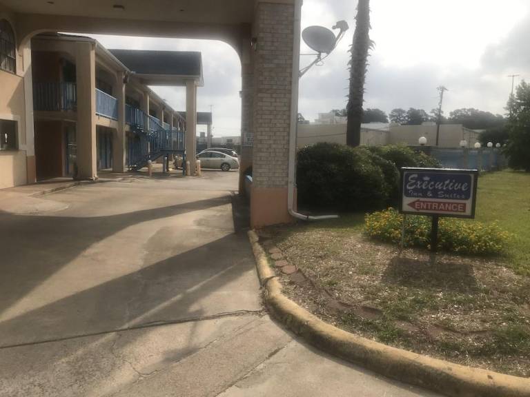 Executive Inn & Suites in Lufkin, TX