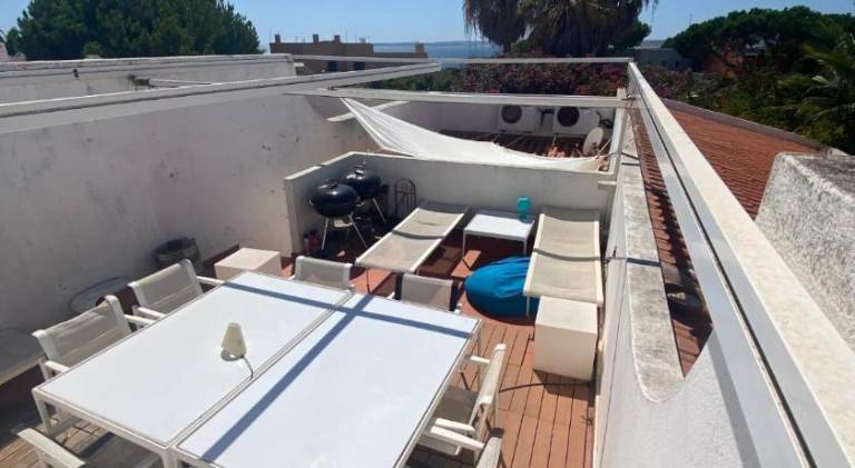 Vacation home with garden, terrace & barbeque — photo 3