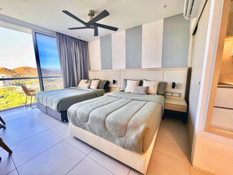 Child-friendly holiday apartment with private pool & patio | Next to the beach | Pet-friendly in Santa Marta