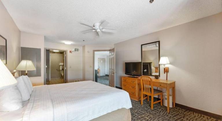 Rental apartment with pool | Pet-friendly — photo 2