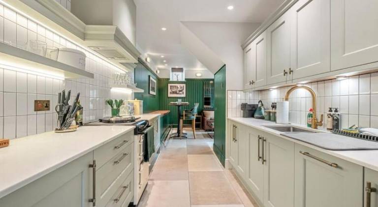 House with 2 rooms for 4 persons — photo 4