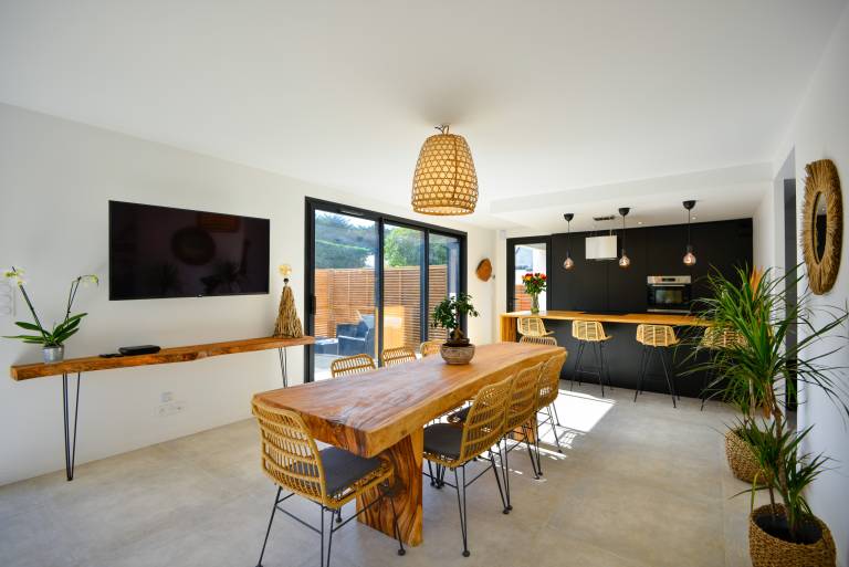 Vacation home with garden, patio & barbeque — photo 3