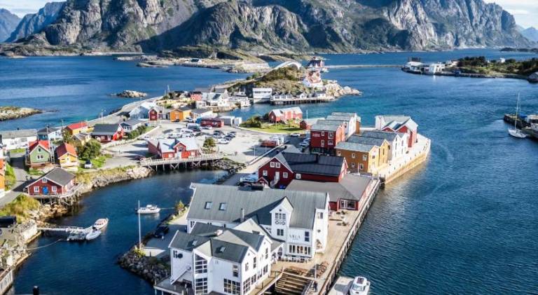 Villa Bryggekanten - by Classic Norway Hotels in Vaga