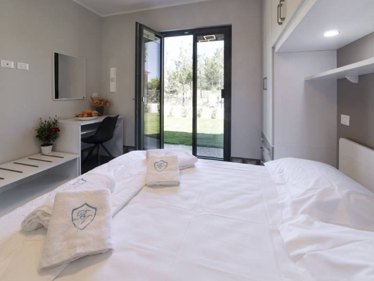 Holiday apartment with pool, grill & terrace — photo 4