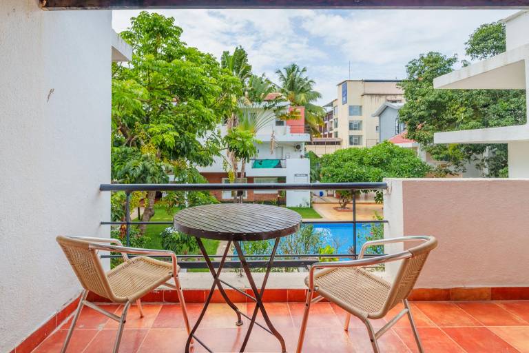 Villa with garden & pool | Pets allowed — photo 5