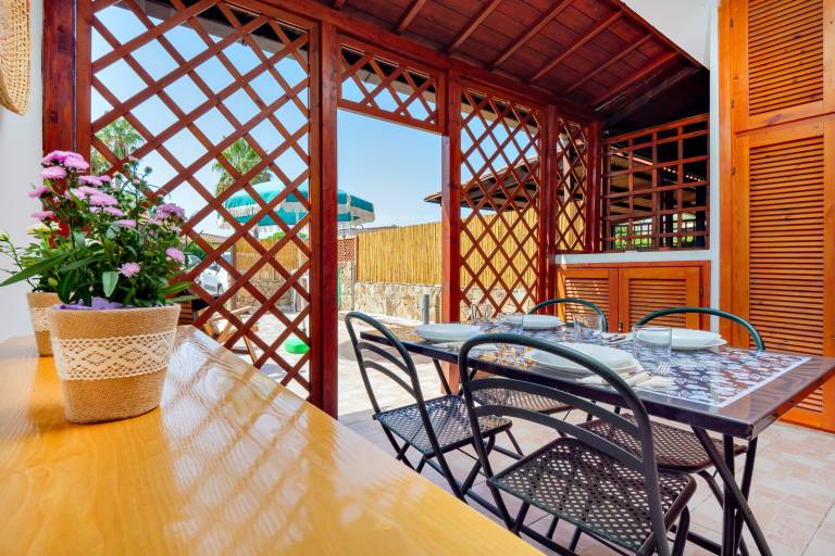 Holiday Home Casa Asfodeli in centre of San Teodoro with Garden — photo 4