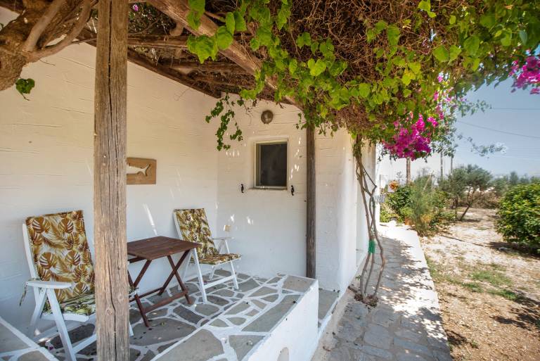 Holiday Home 'Green Retreats 3 Paros' with Mountain View, Wi-Fi and Air Conditioning — photo 2