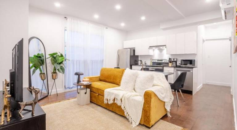 Apartment with 3 rooms for 8 persons in Montréal, QC