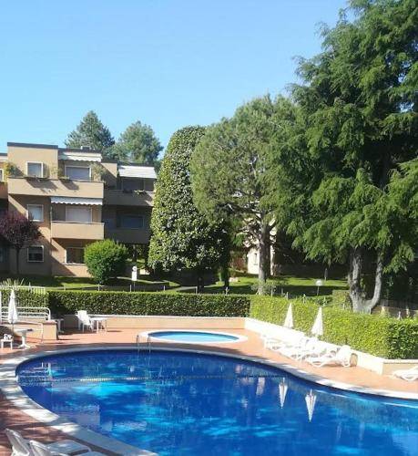 Apartment with pool & garden in Pozzolengo