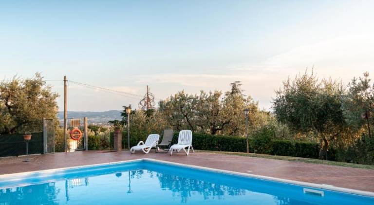 Farm with terrace, pool & grill — photo 2