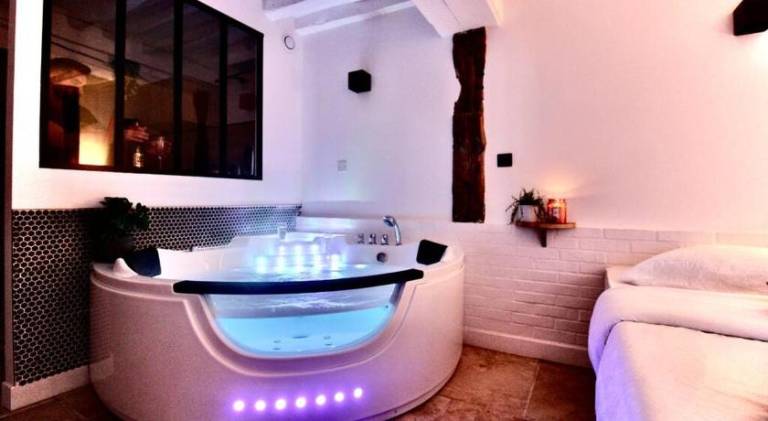 Holiday apartment with sauna & hot tub — photo 2