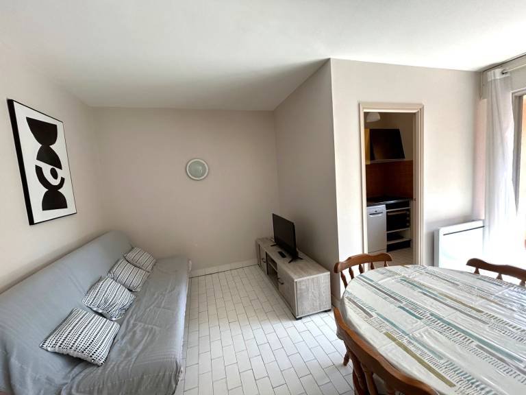 Rental apartment with 1 room for 4 persons — photo 4