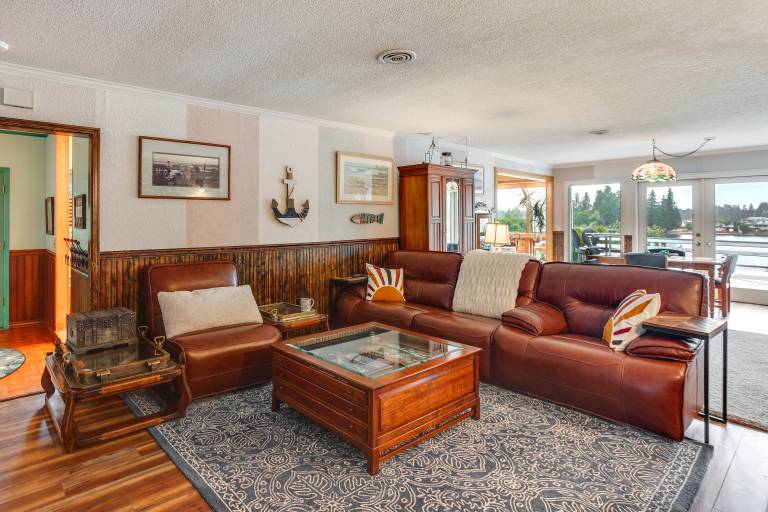 Tacoma Home on Steilacoom Lake w/ Dock! — photo 5