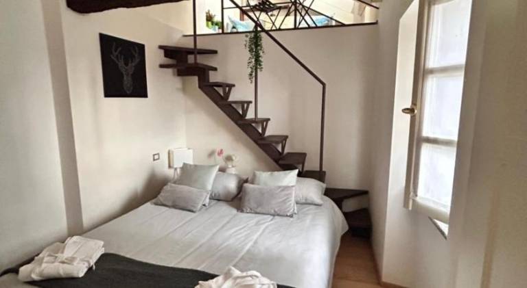 Rental apartment with 1 room for 3 persons in Asti