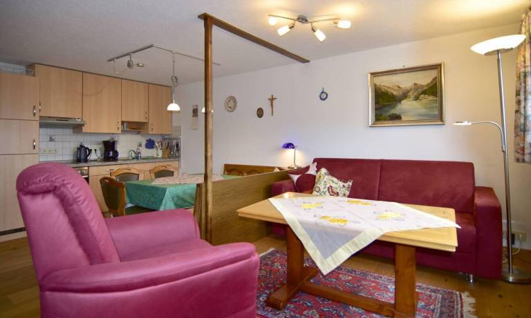 Holiday apartment with patio, grill & garden | Mountain view — photo 4