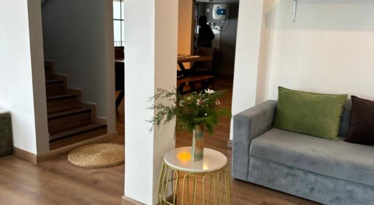 Ample villa with barbeque, patio & garden | Suitable for remote work | Pets allowed — photo 4