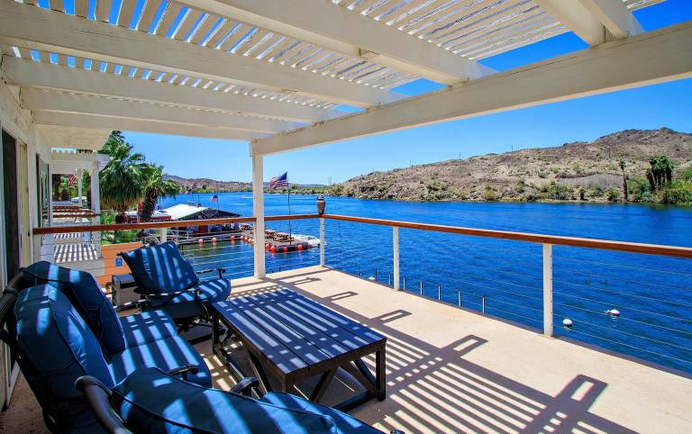 MEGA Dock House on the Strip — photo 4