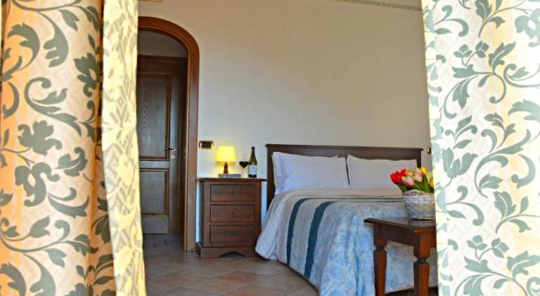 Child-friendly lovely farm with terrace & yard | Pet-friendly in Praiano