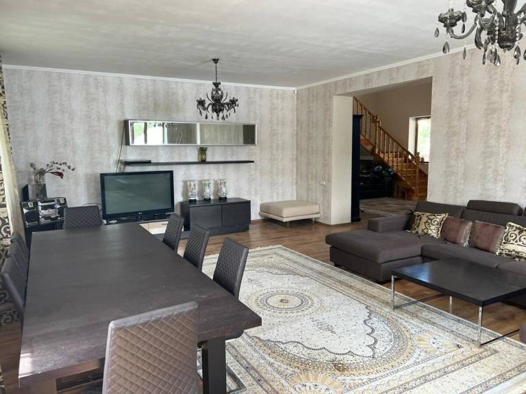 Vacation home with pool, garden & grill | Perfect for remote work — photo 2