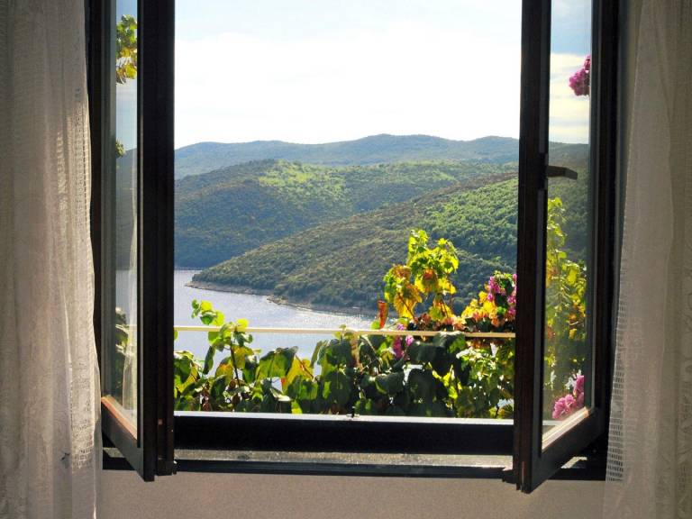 Apartment with grill, patio & yard | Sea view | Pet-friendly in Labin