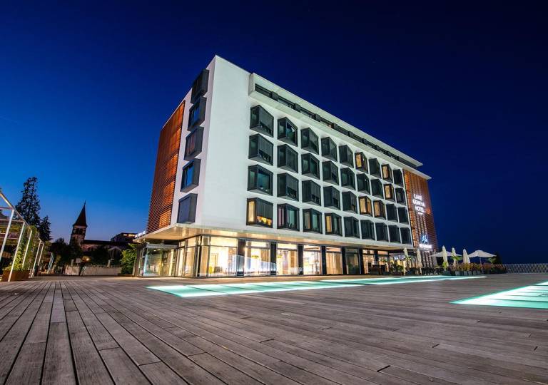 Lake Geneva Hotel
