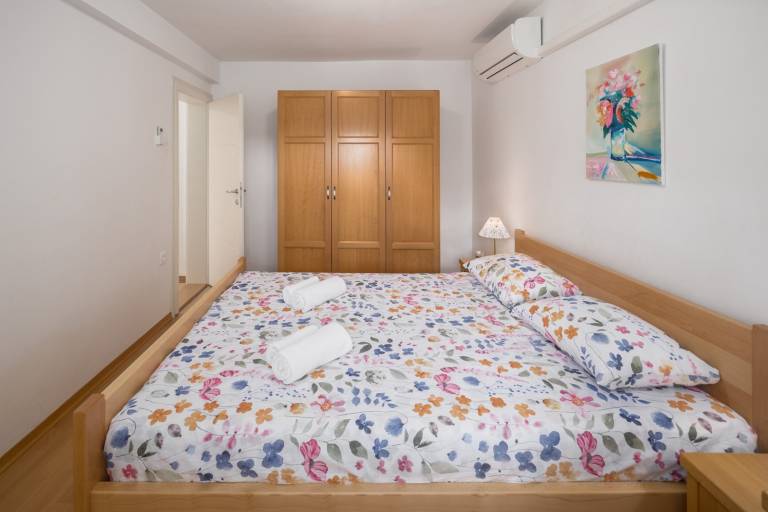 Holiday apartment with BBQ, yard & terrace | Pets allowed — photo 5