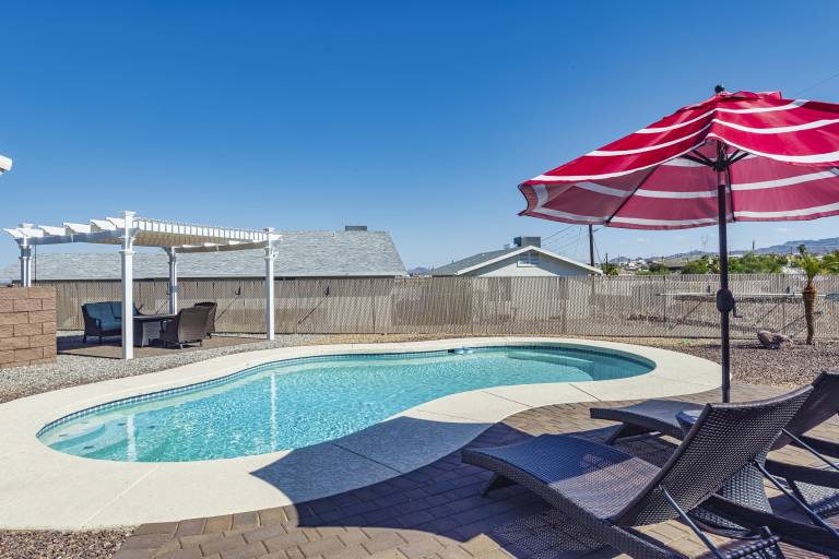 Child-friendly spacious vacation home with private pool & grill | Dogs allowed — photo 3