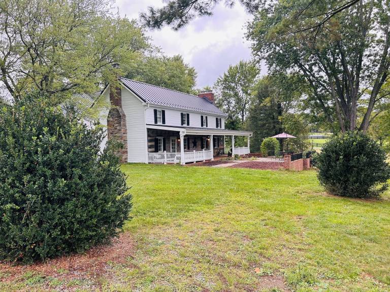 Farmhouse Lovettsville