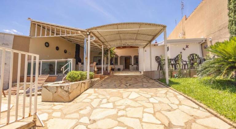 Casa 4 Quartos c/ Varanda Gourmet e Piscina — photo 4
