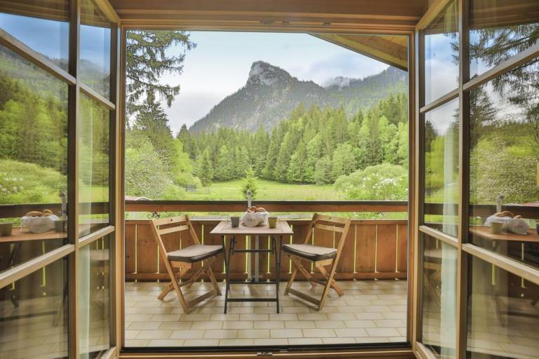 Ferienwohnung in Oberammergau für max. 2 Personen Ferienwohnung in Oberammergau für max. 2 Personen