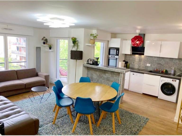 Appartement  La Courneuve