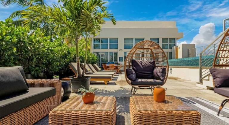 Jungle Penthouse Private Pool in South Beach — photo 4