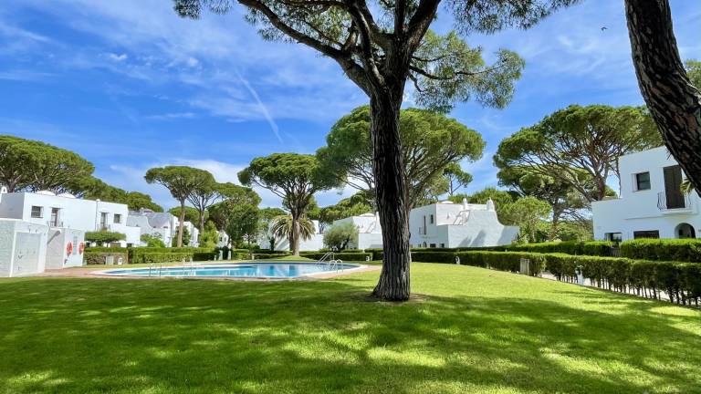 Pleasant house with terrace, barbeque & pool | Pet-friendly in Begur