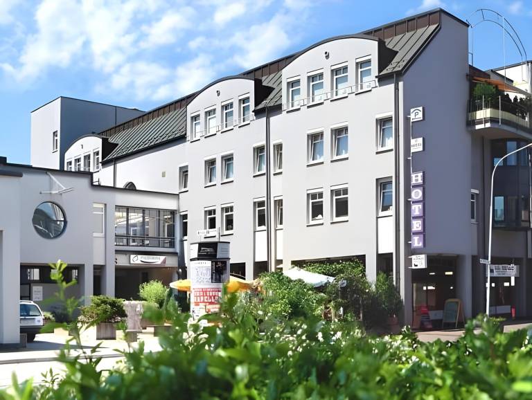 STADT-Hotel Lorrach GbR in Loerrach