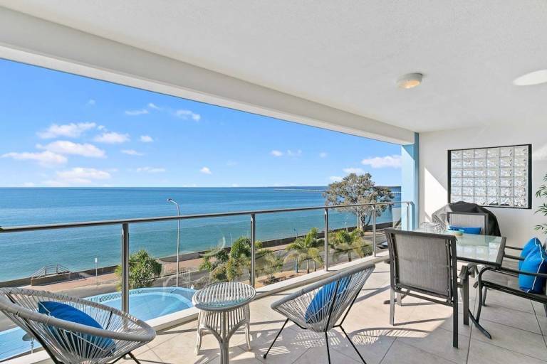 Apartment  Urangan
