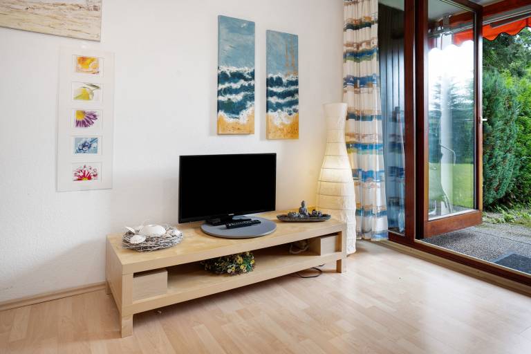 Wonderful studio with patio, fast internet & pool | Garden view | Pets allowed — photo 4