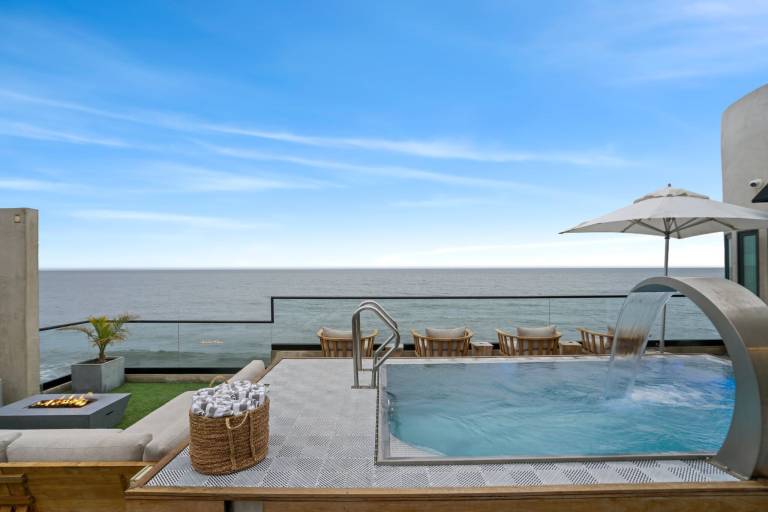Villa Eastern Malibu