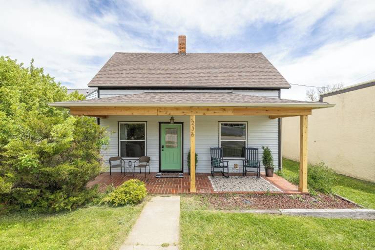 Farmhouse Custer