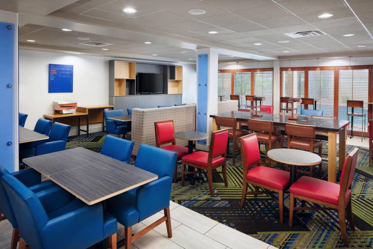 Holiday Inn Express & Suites Jacksonville South East - Medical Center Area By IHG — photo 5