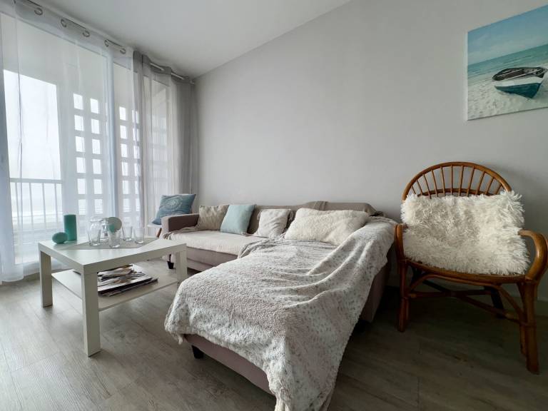 Holiday apartment with 2 rooms for 6 persons — photo 2