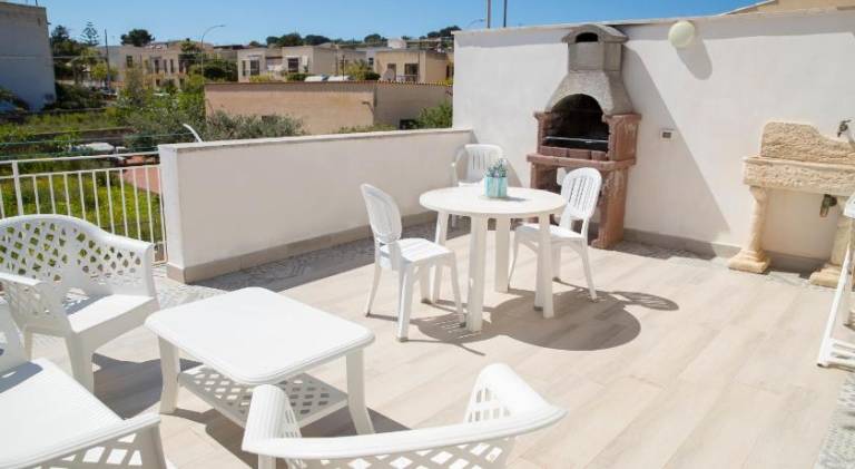 Apartment with patio in San Vito Lo Capo