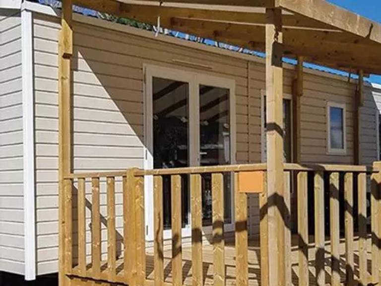 Mobile home with pool & terrace — photo 4