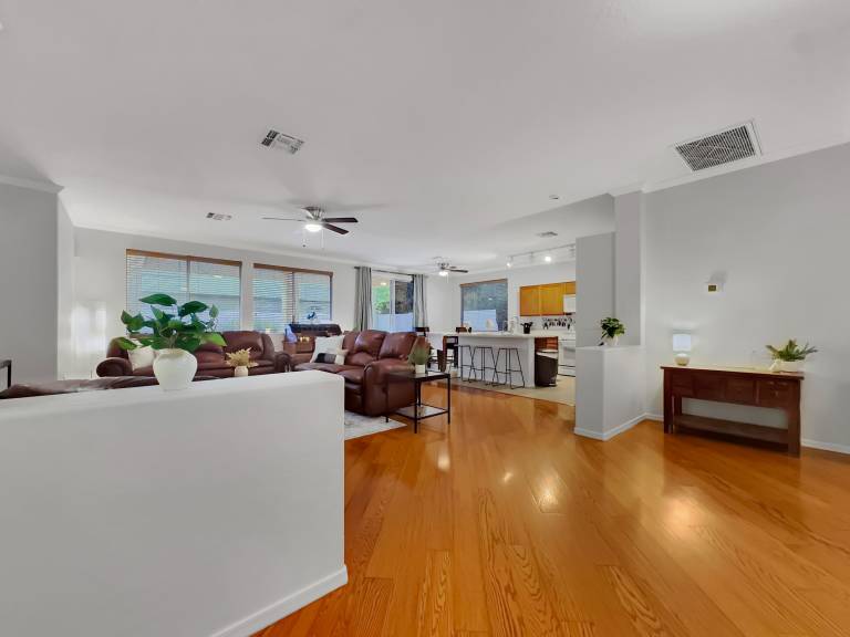 Family-friendly big vacation home with private pool, garden & BBQ | Water view | Suitable for remote work | Dogs allowed — photo 4
