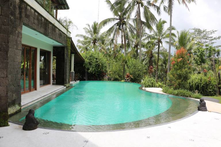 1685 m² Villa